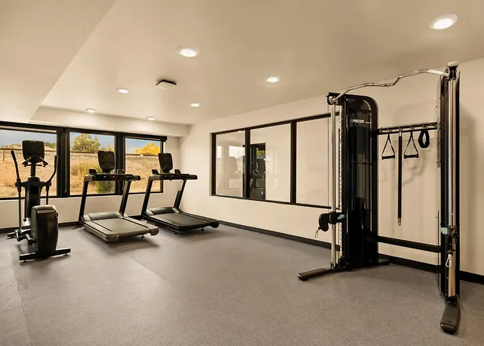 Livaway Hotel 3*
